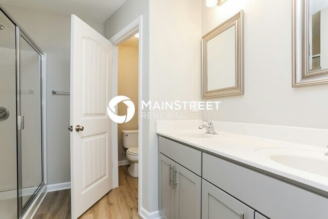 Building Photo - 3 Bedroom Pet-Friendly Home in Clayton, NC with Main Street Renewal