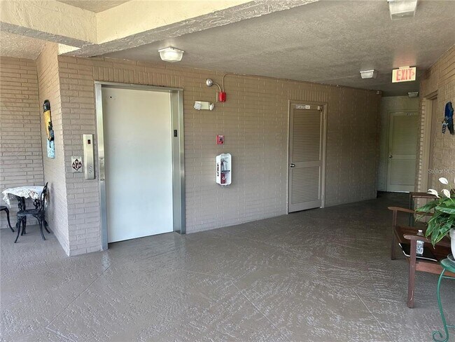 Building Photo - 6190 80th St N