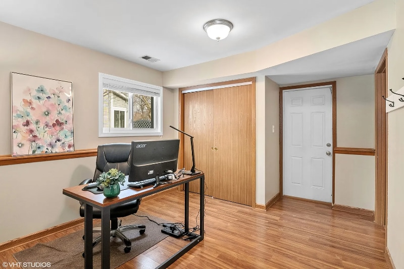 Building Photo - 33076 N Ashley Dr