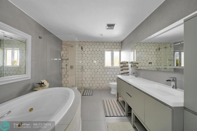 Building Photo - 2072 Sailfish Pl