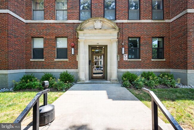 Building Photo - 66 New York Ave NW