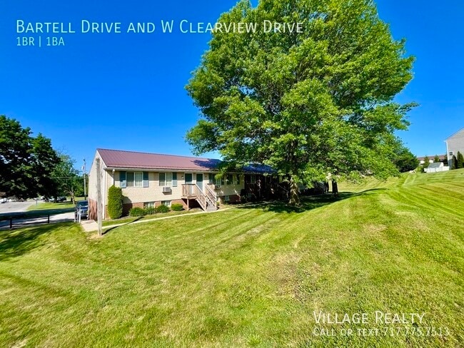 Building Photo - 51 W Clearview Dr