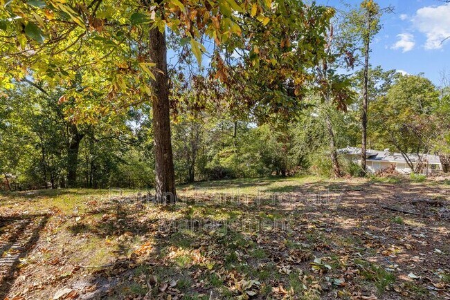 Building Photo - 1016 Belle Meade Dr