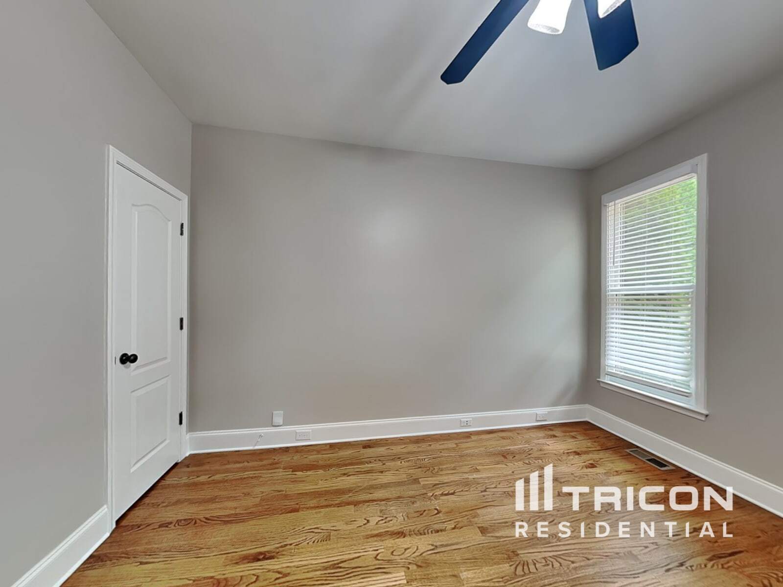 Building Photo - 5840 Cool Springs Dr