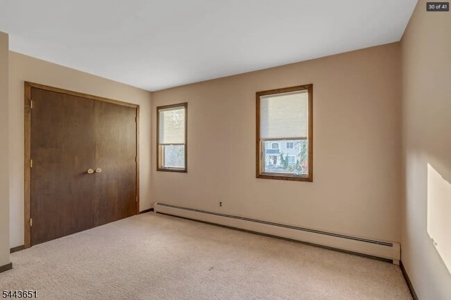 Building Photo - 88 Van Blarcom Ln