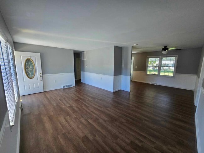 Primary Photo - 259 Walton St