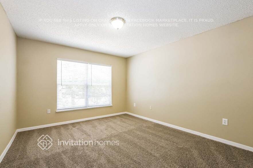 Building Photo - 580 Birch Ct