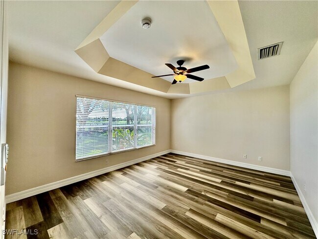 Building Photo - 2048 Painted Palm Dr