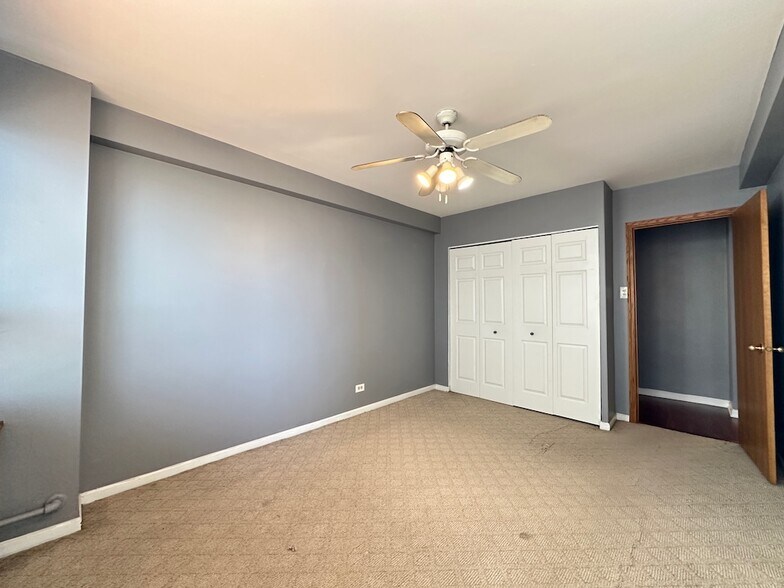 Building Photo - 4180 N Marine Dr