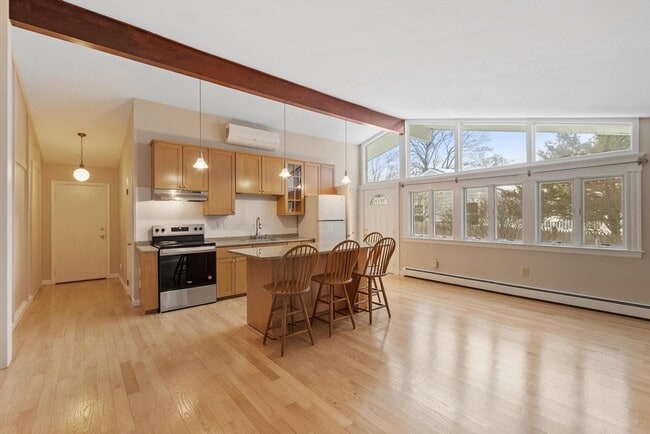 Building Photo - 103 Elmcrest Rd