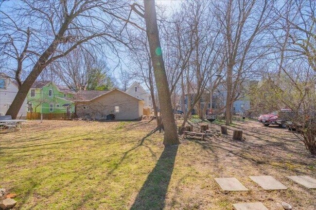 Building Photo - 1145 Williamson St