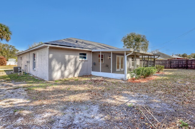 Building Photo - 4165 Eola Ave