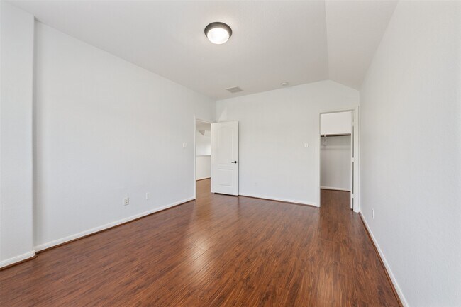 Building Photo - 2642 Tacoma Springs Dr