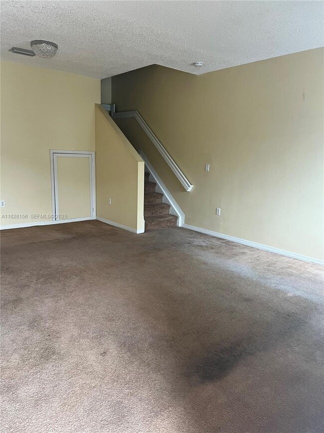 Building Photo - 2201 SE 24th Pl