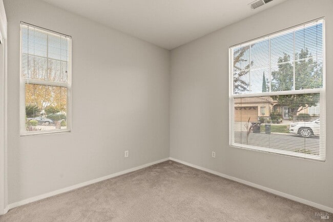 Building Photo - 715 Cherry Hills Ln