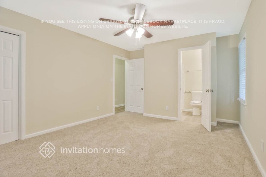 Building Photo - 1060 Canterbury Dr