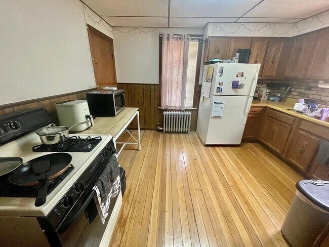 Building Photo - 101 Rogers Ave