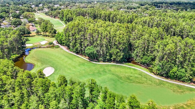 Building Photo - 5700 Saddlebrook Way