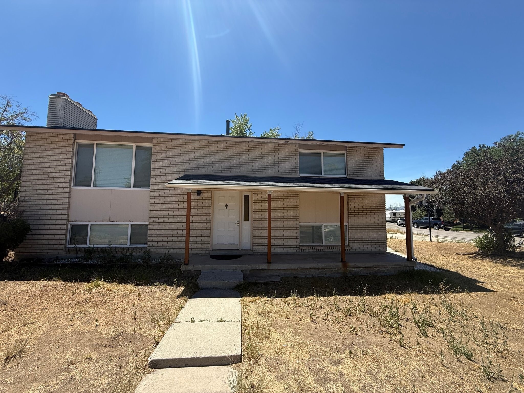 Building Photo - 992 Sunburn Lane 11575 S
