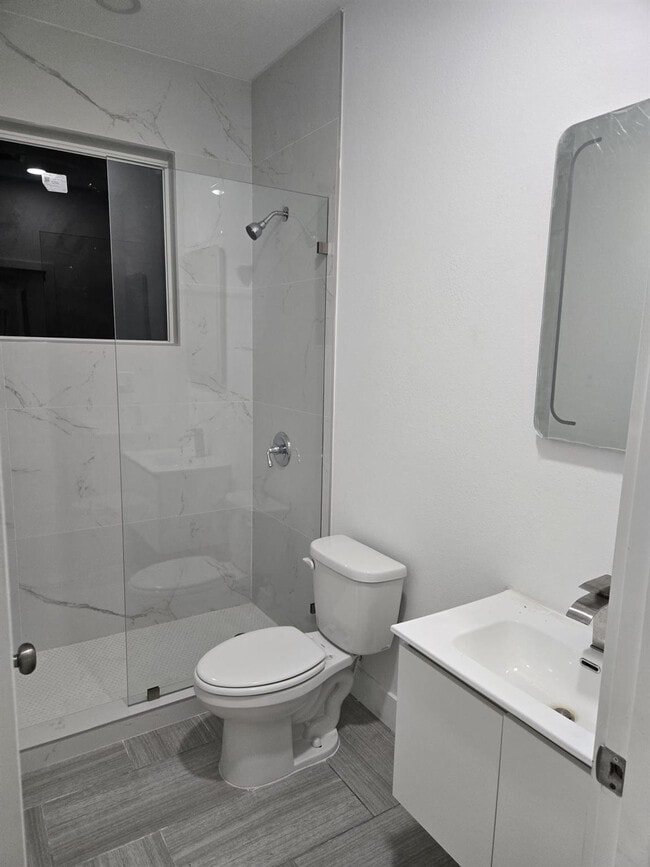 Building Photo - 239 Ave Del Centro