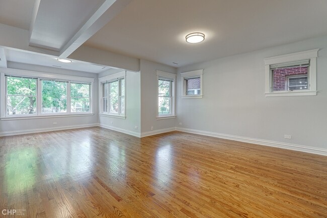Building Photo - 4239 N Ashland Ave