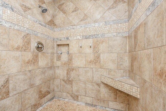 Building Photo - 5815 Dryad Dr