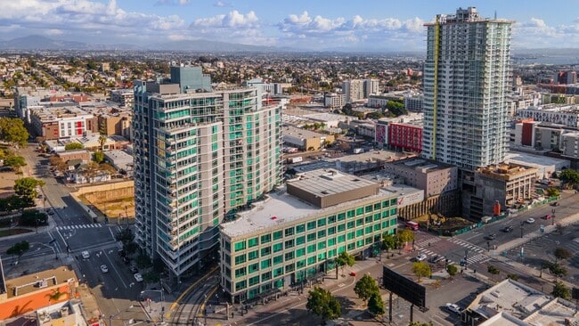 Building Exterior - 1080 Park Blvd