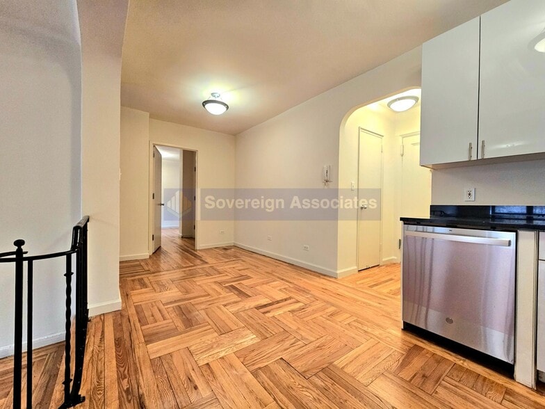 Building Photo - 700 Fort Washington Ave