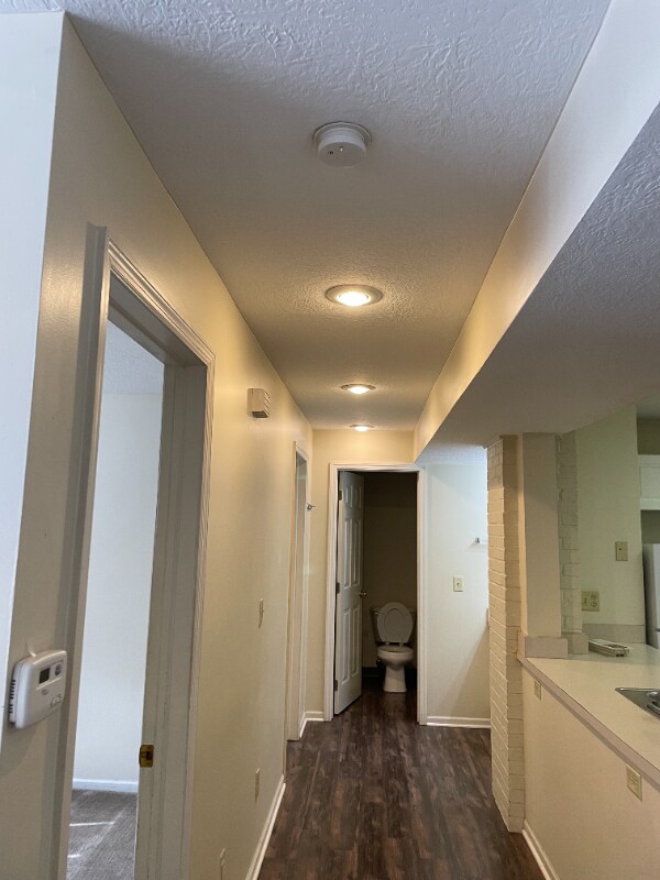 Building Photo - 1662 Summit St