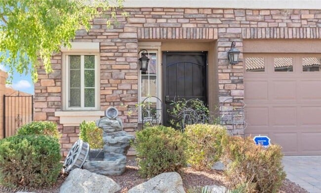 Building Photo - 5945 Lambert Bridge Ave