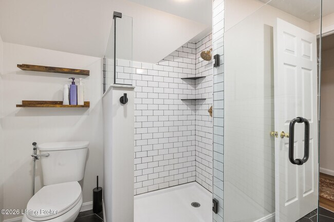 Building Photo - 1820 Sherwood Ave