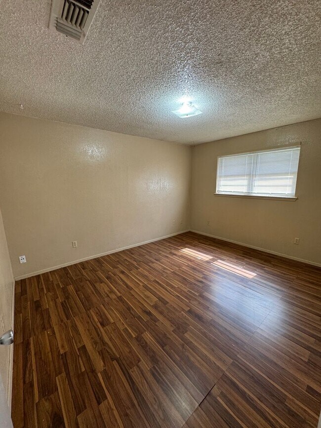 Building Photo - 7801 Avenue X