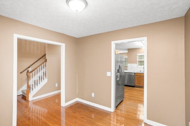Building Photo - 1604 Overcreek Ct