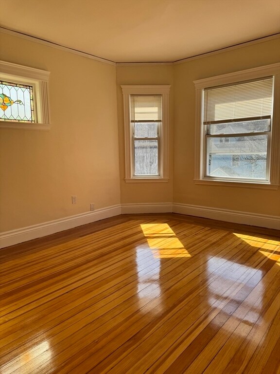 Building Photo - 474 Talbot Ave