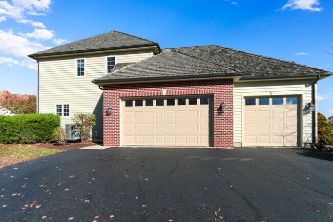 Building Photo - 1131 Turnberry Ct