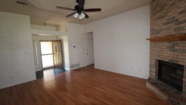 Building Photo - 4209 Adobe Dr