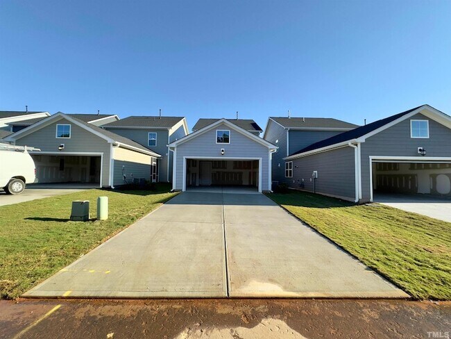 Building Photo - 321 Natsam Wds Wy