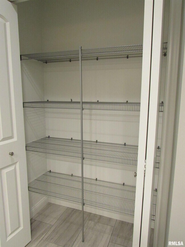 Building Photo - 1659 Celtic Ct
