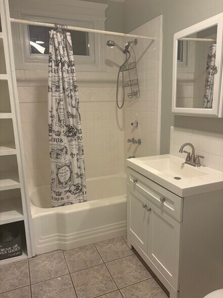 Building Photo - 950 Townsend Ave