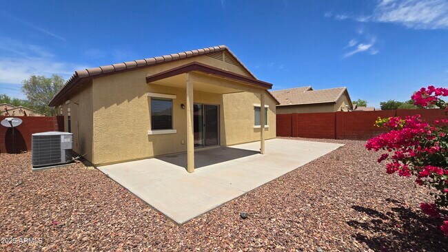 Building Photo - 23827 W Yavapai St