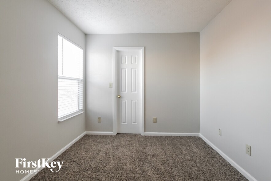 Building Photo - 6243 Glen Flint Ct