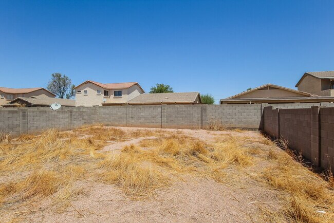 Building Photo - 6046 W Illini St