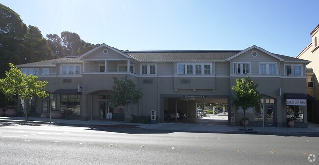 Building Photo - Fernandez Corner B-D