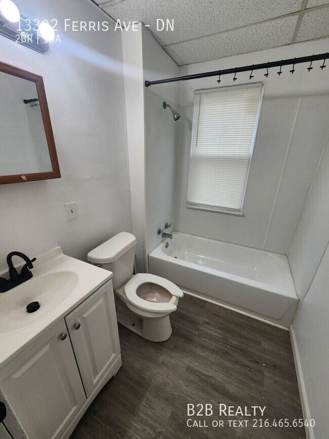 Building Photo - 13302 Ferris Ave