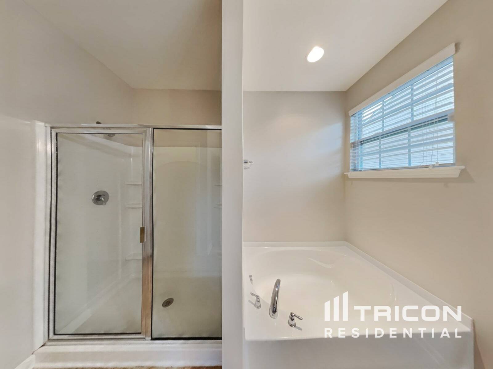 Building Photo - 652 Rose Mallow Dr