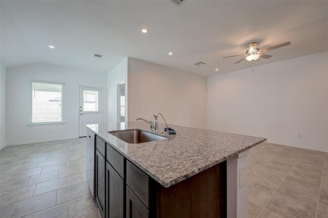 Building Photo - 1123 Lipizzan Ln