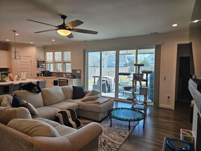 Building Photo - Gorgeous unfurnished 4 bedroom, 3.5 bath home with private pool - Wyndwater Community in Hampstead