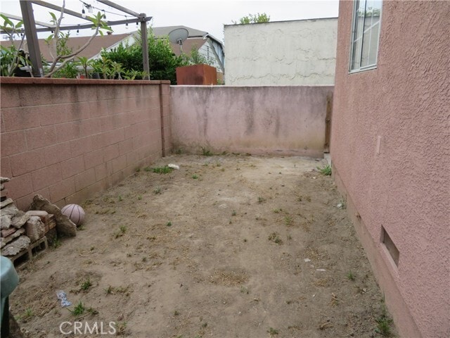 Building Photo - 6510 Lucille Ave