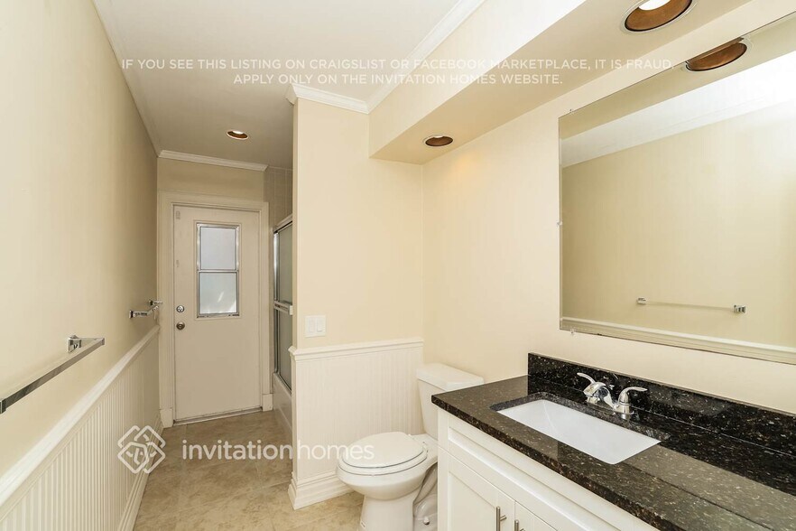 Building Photo - 12912 Buckland St