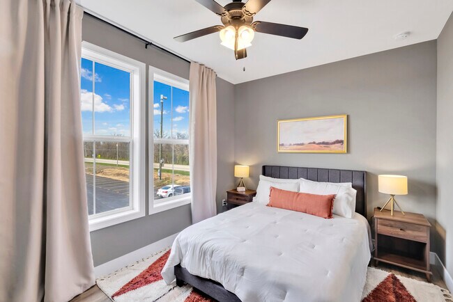 Building Photo - 214 Great Loop E Dr